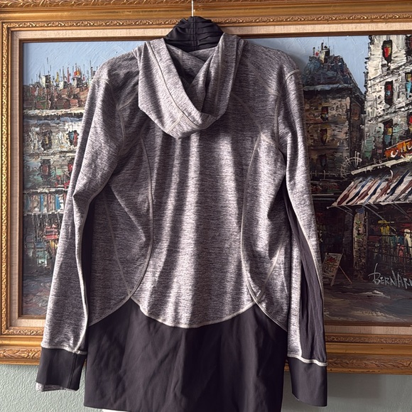 NWT lululemon daily practice jacket size 12 - Picture 8 of 9